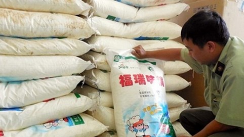 Sản xuất, buôn bán thực phẩm giả có thể đối mặt với án tù chung thân