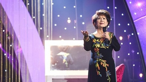 Sau 100 ngày mất của chồng, danh ca Phương Dung nghẹn ngào 