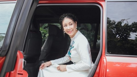 Sau 26 năm đăng quang, Hà Kiều Anh vẫn đẹp thu hút ánh nhìn