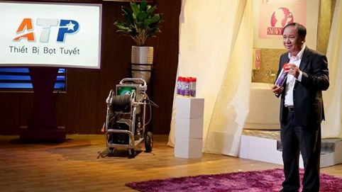 Shark Tank - Startup về thiết bị bọt tuyết ra về trắng tay vì “hiểu về kinh tế nhưng không hiểu về kinh doanh”