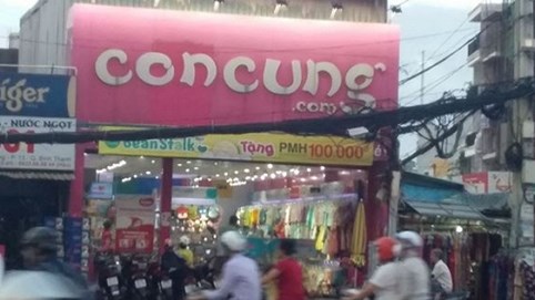 Siêu thị Con Cưng bị tố dán tem “xịn” lên hàng xuất xứ “tù mù”