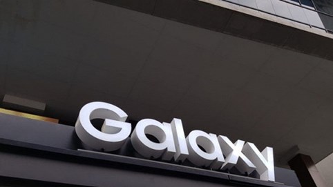 Samsung hứa hẹn smartphone màn hình gập và 5G sẽ giúp mảng di động tăng tính cạnh tranh trong thời gian tới