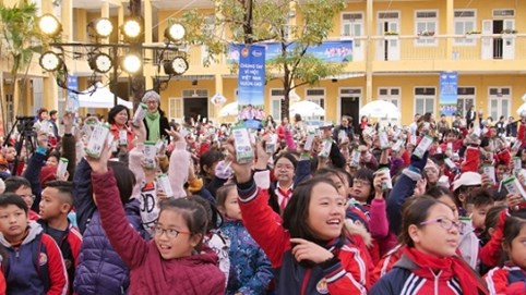Sữa học đường của Hà Nội: “Dấu son” cần nhân rộng