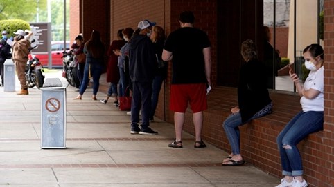 Chuyện 90 năm trước lặp lại ở Mỹ: Gần một nửa lao động xứ cờ hoa sẽ không có lương trong tháng 5