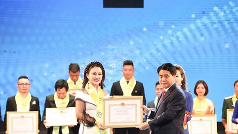 Thẩm mỹ viện Xuân Hương giành cú đúp Giải thưởng kinh doanh xuất sắc 2019