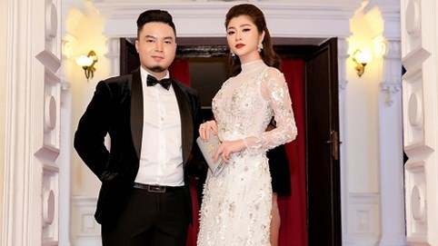 Thanh Trúc chơi lớn, diện váy đuôi dài 3m trên thảm đỏ