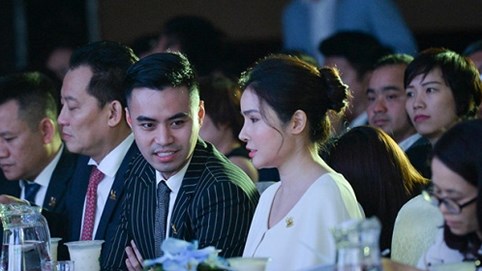 Thiếu gia Tân Hoàng Minh, ông chủ Asanzo ngồi ghế Shark Tank mùa 3