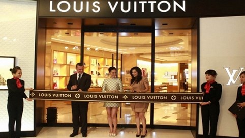 Thời trang xa xỉ: Cuộc đua song mã nghìn tỷ