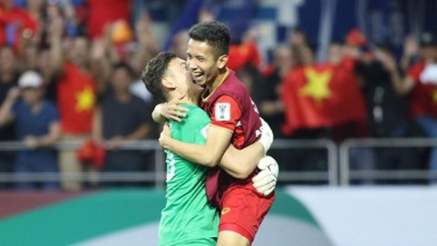 Thủ môn Đặng Văn Lâm: 