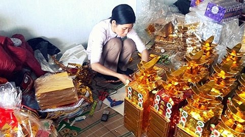 Thủ phủ sản xuất hàng hiệu cho người cõi âm ế ẩm trong tháng cô hồn