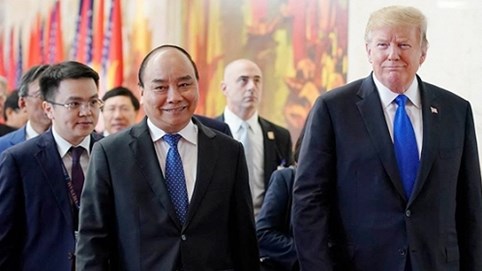 Thủ tướng Nguyễn Xuân Phúc hội kiến Tổng thống Donald Trump
