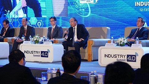 Thủ tướng: 'Việt Nam cần sớm bước lên đoàn tàu 4.0'