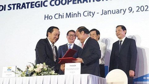 Tỉ phú Trần Bá Dương chính thức bắt tay với vua cá để nuôi heo