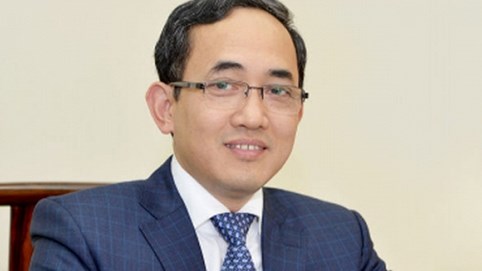 Tin xấu đổ đầu, đại gia kín tiếng mất đứt 300 triệu USD