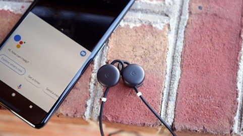 Tính năng dịch theo thời gian thực của Google sẽ có mặt trên mọi điện thoại Android và tai nghe có Google Assistant
