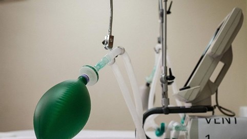 Toyota tham gia sản xuất máy thở cùng Nihon Kohden tại Nhật Bản