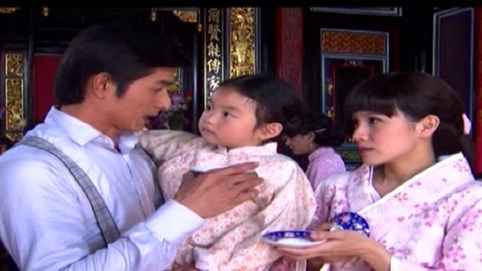 Trần Kiến Long với chuyện tình trắc trở cùng Trần Gia Quân trong Nhân gian huyền ảo