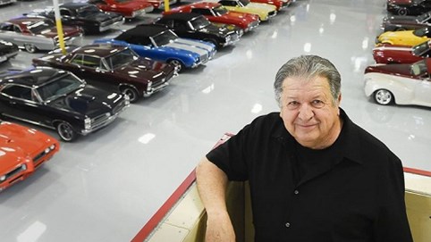 Trở thành tỷ phú USD nhờ... bán ôtô phế liệu