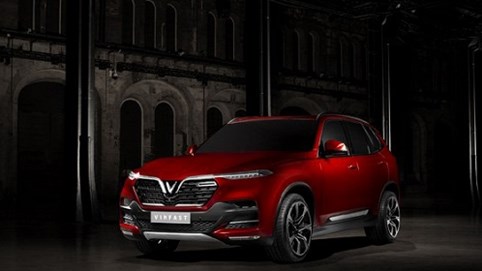 Tự hào cờ Việt lần đầu xuất hiện tại Paris Motor Show