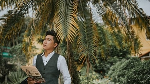 Tùng Anh bất ngờ phát hành album Bolero “Gửi về em”