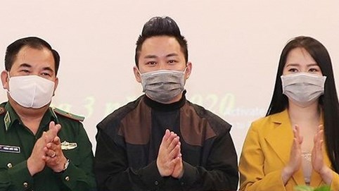 Tùng Dương - Phạm Thùy Dung quyên được hơn 1,8 tỷ đồng “Chung tay đẩy lùi Covid -19”