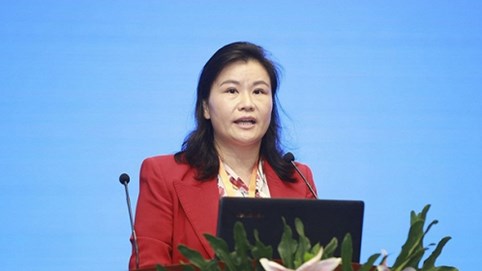 Từng giàu thứ 3 thế giới, nữ tỷ phú Trung Quốc đang trở thành 