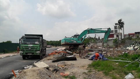 Chính quyền Long Biên “mập mờ” thông báo thu hồi đất bán đấu giá?