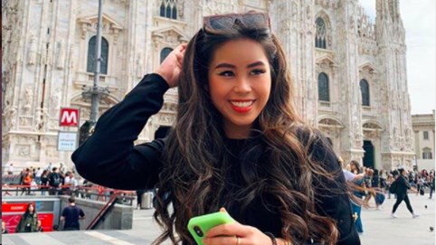 Về Việt Nam, con gái 