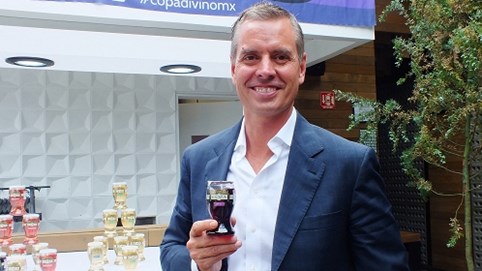 Vị doanh nhân tham gia Shark Tank hai lần để chọc giận 'cá mập'