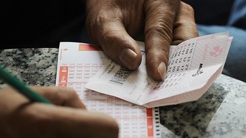 Vietlott thu 136 tỷ đồng nhờ bốn giải độc đắc không người nhận