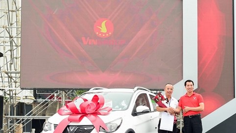 VinFast bàn giao 650 xe Fadil tới khách hàng trong 1 ngày