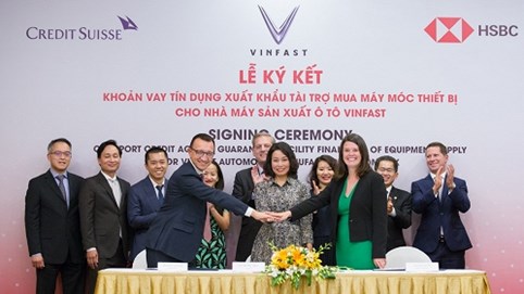 VinFast được bảo lãnh khoản vay 950 triệu USD nhập khẩu thiết bị