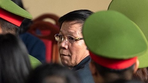 VKS chỉ lời khai bất nhất của tướng Phan Văn Vĩnh: Sáng nhận tội, chiều nói 