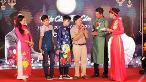 Vợ chồng Bình Minh - Anh Thơ cùng Đại Phát tiếp nối câu chuyện cổ tích giữa đời thường