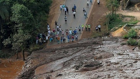 Vỡ đập ở Brazil, 7 người chết và 150 người mất tích
