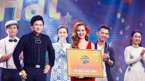 Võ Hạ Trâm đoạt giải nhất tuần, danh ca Phương Dung khen hát hay như Mạnh Đình