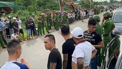 Vụ giang hồ vây xe chở công an ở Đồng Nai: Bắt khẩn cấp một chủ doanh nghiệp