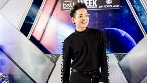 Vũ Hà lên tiếng về phong cách ăn mặc dị biệt