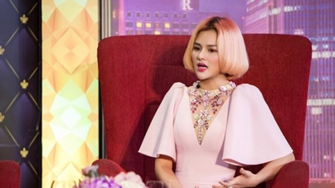 Vũ Thu Phương bật khóc khi nhắc đến biến cố lớn trong cuộc đời