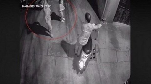 Tạm giữ nghi phạm xâm hại bé gái trong ngõ vắng Hà Nội