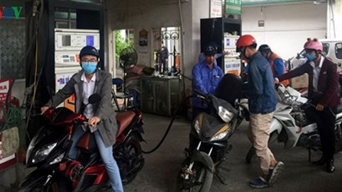 Đầu tuần tới giá xăng trong nước dự kiến sẽ tăng trở lại