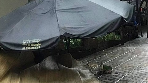 Hà Nội: Người phụ nữ rơi từ tầng 20 xuống đất tử vong