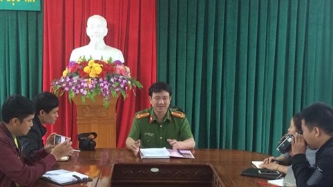 Hà Tĩnh: Công an triệu tập 2 cô gái gây tai nạn rồi “vứt” cụ ông ở nghĩa địa