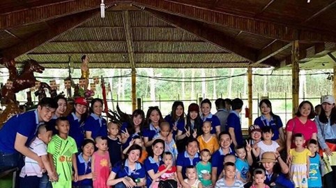 Đồng Nai: Ngân hàng TMCP Quốc Dân trao hơn 200 phần quà cho trẻ em và người già neo đơn