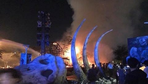 Cháy lớn tại lễ ra mắt siêu bom tấn 