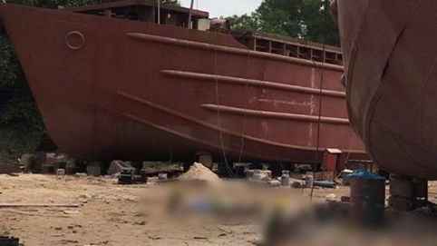 Nóng 24h qua: Nổ kinh hoàng tại xưởng đóng tàu ở Sài Gòn, 2 người tử vong