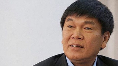 Cổ phiếu HPG rớt giá, Chủ tịch Hoà Phát Trần Đình Long ra khỏi danh sách tỷ phú đô la của Forbes