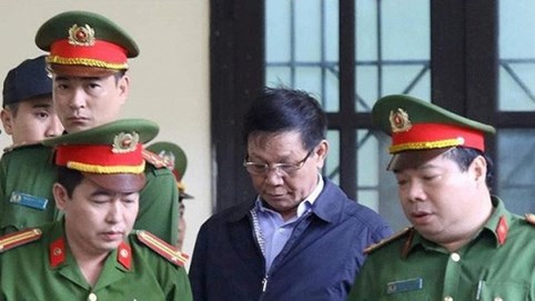 Số tiền khủng 3 nhà mạng hưởng lợi trong vụ đánh bạc nghìn tỷ do 2 cựu tướng 