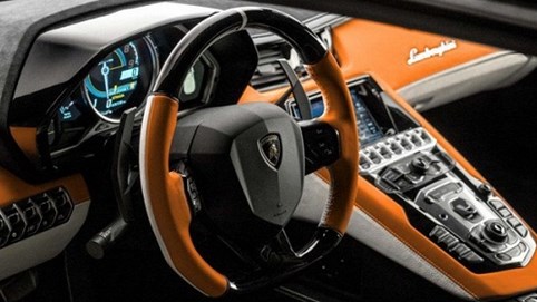 Lamborghini Aventador độ nội thất với chi phí bằng cả chiếc ô tô phổ thông