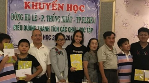 Gương sáng trong “dòng họ học tập” ở Gia Lai